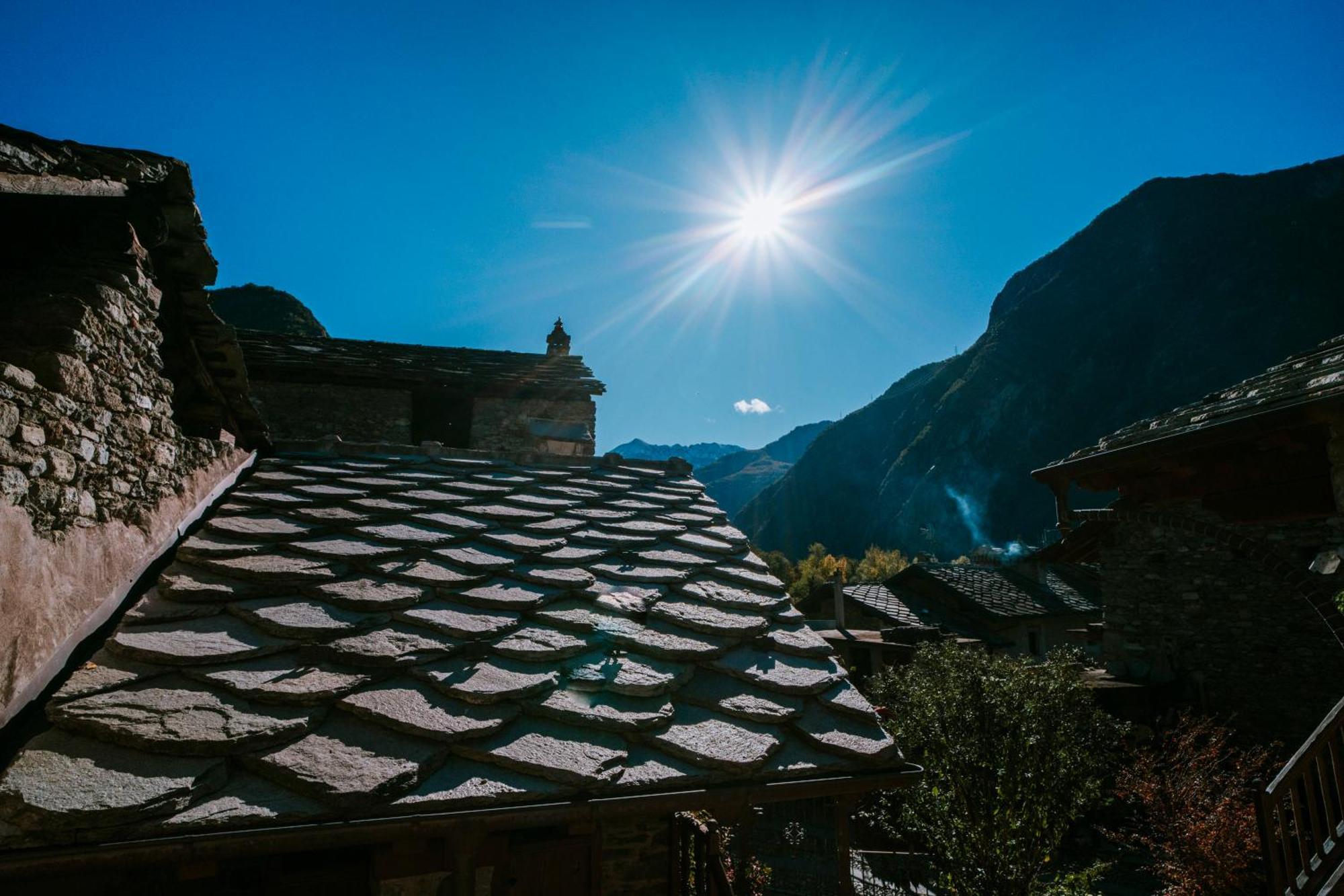 Au Coeur Du Village Chambes D'Hotes & Spa Arnad Exterior foto